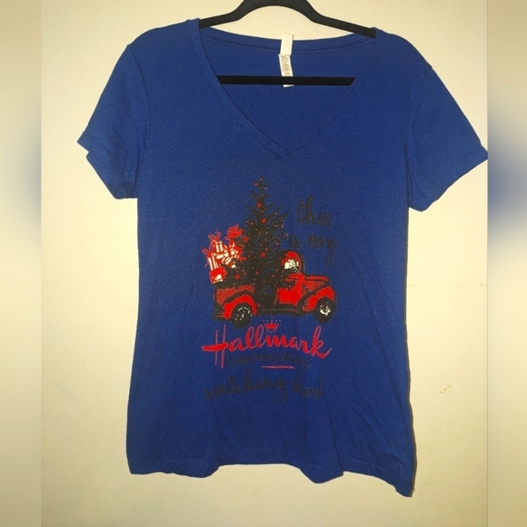Tops - Hallmark Christmas T-shirt Size XL